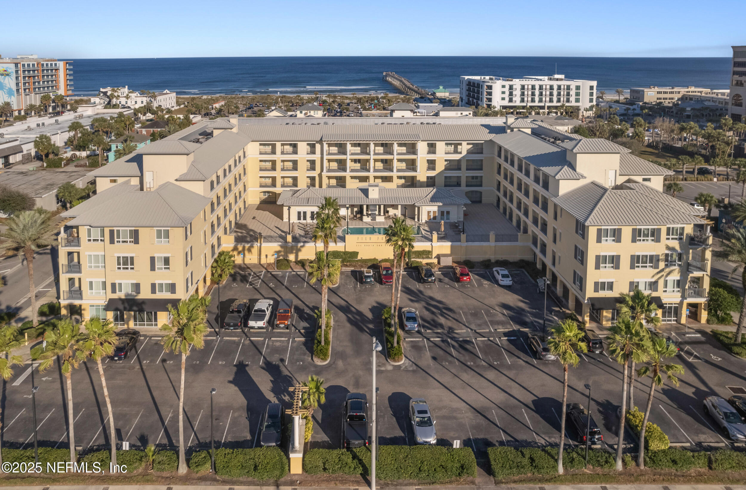 525 3RD Street N, 307