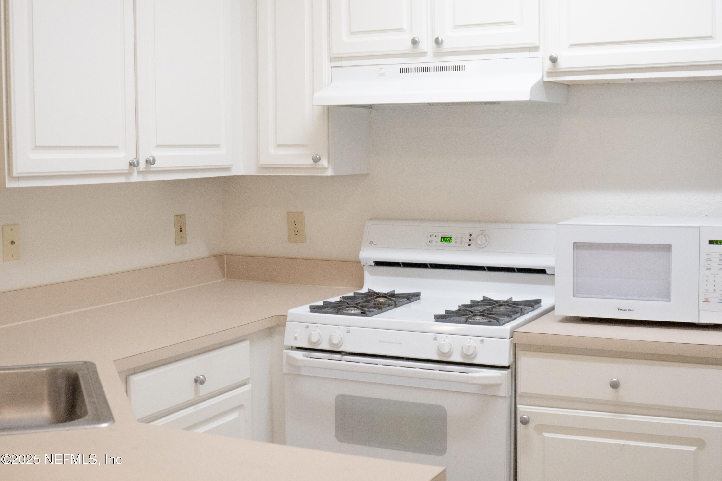 13810 SUTTON PARK Drive N, 717