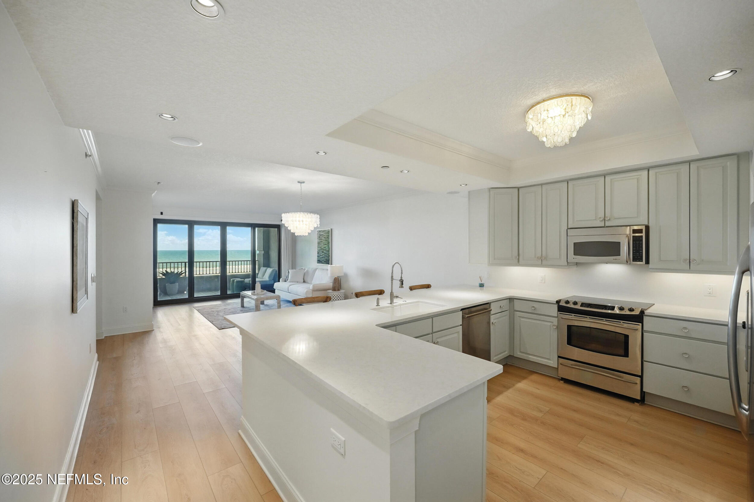 50 3RD Avenue S, 302