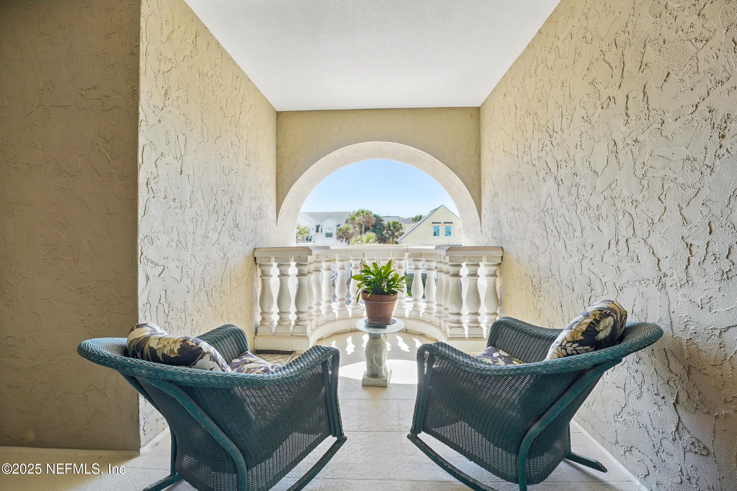 50 3RD Avenue S, 302