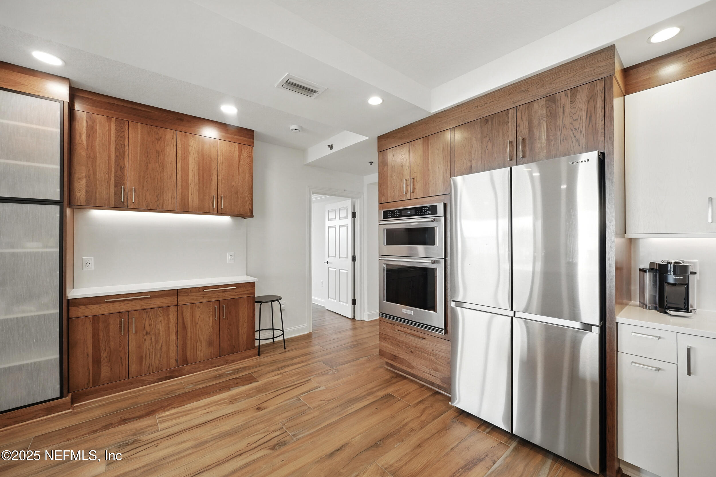 1505 1ST Street S, 302