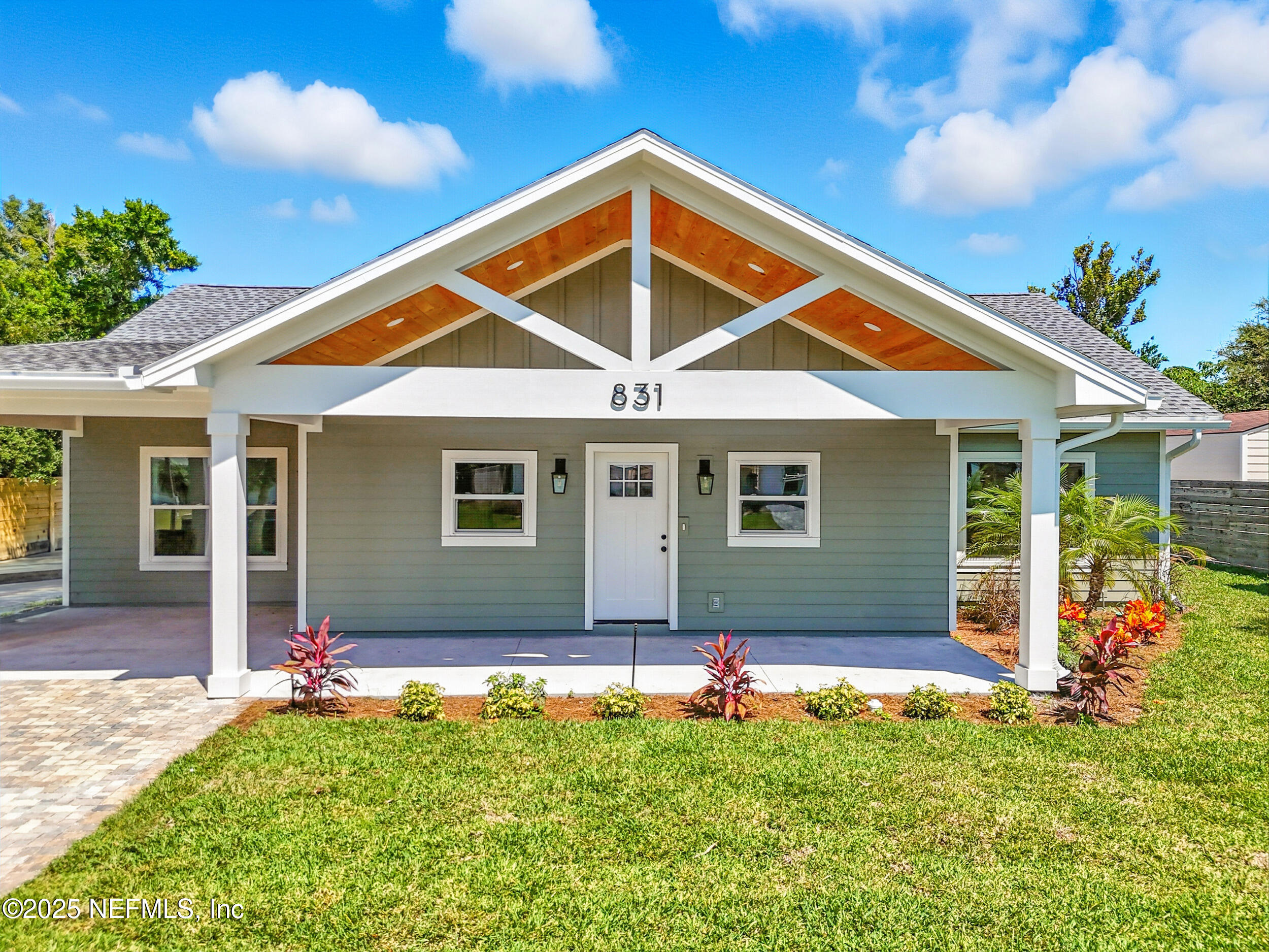 831 Bonita Road