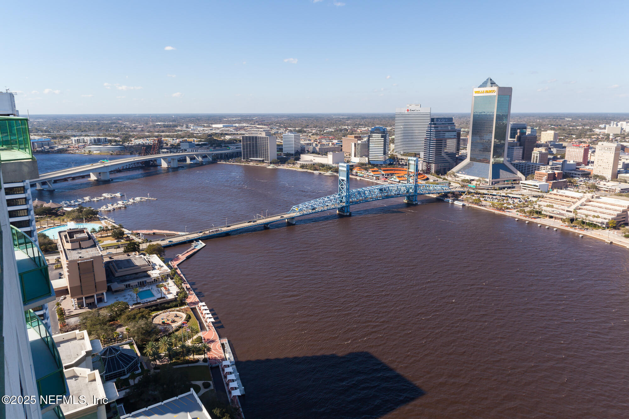 1431 Riverplace Boulevard, 2003