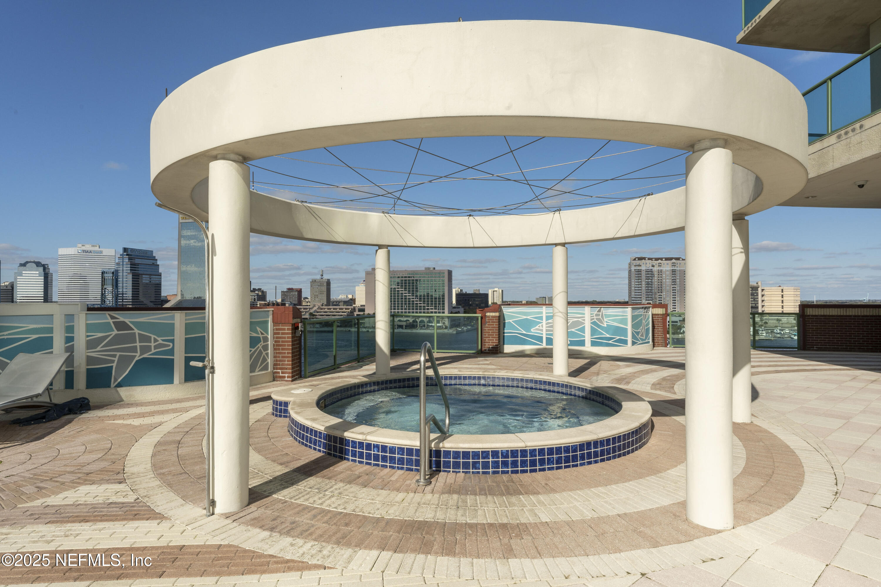 1431 Riverplace Boulevard, 2003