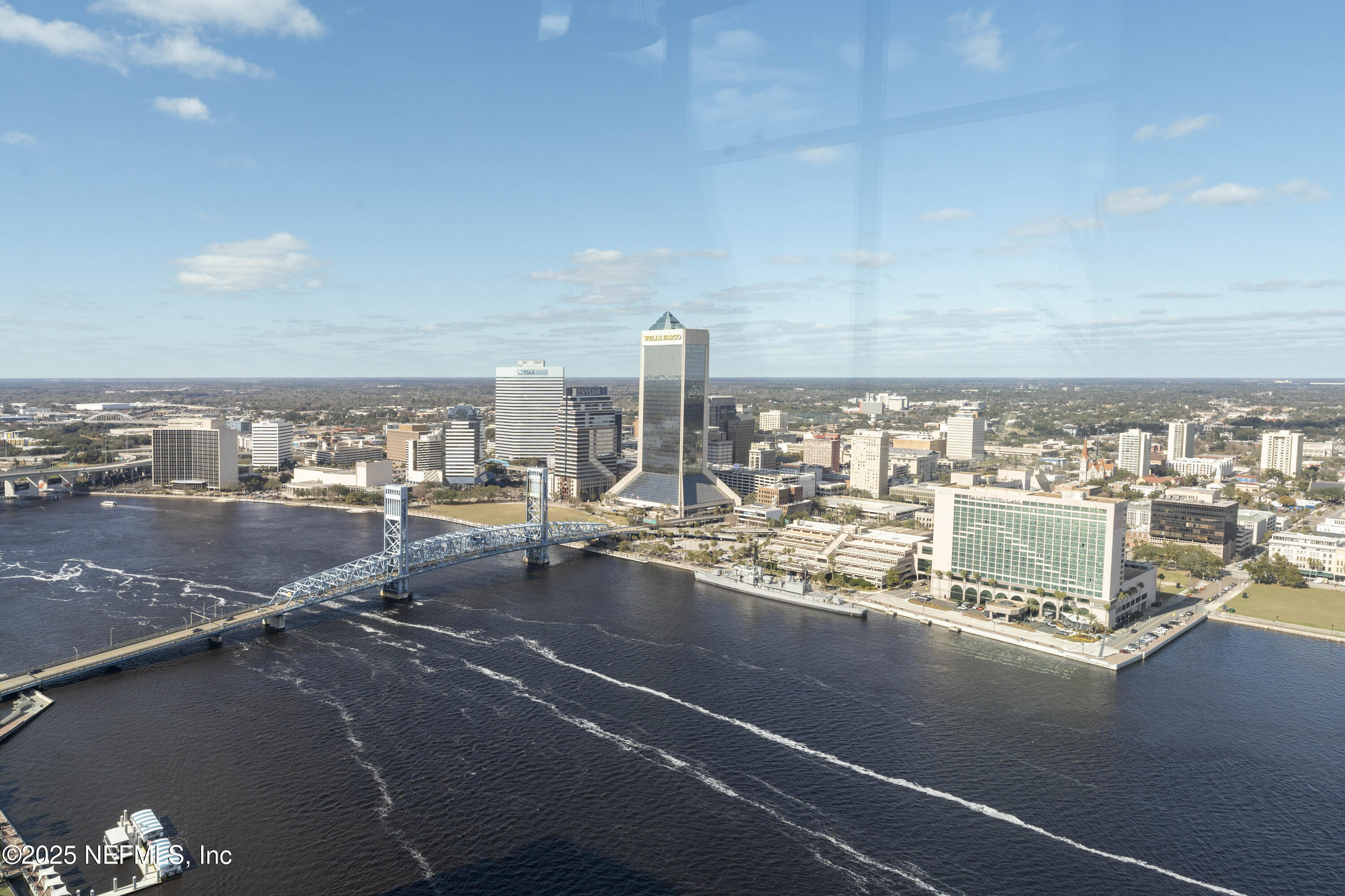 1431 Riverplace Boulevard, 2003