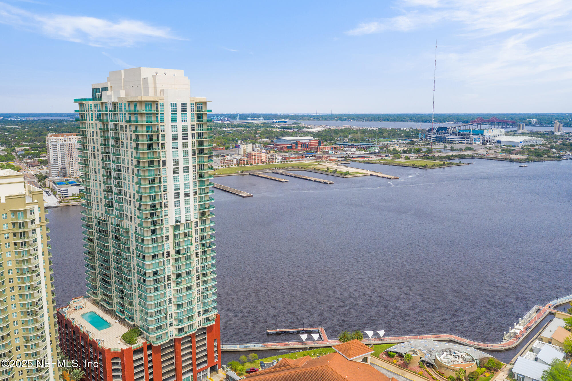 1431 Riverplace Boulevard, 2003