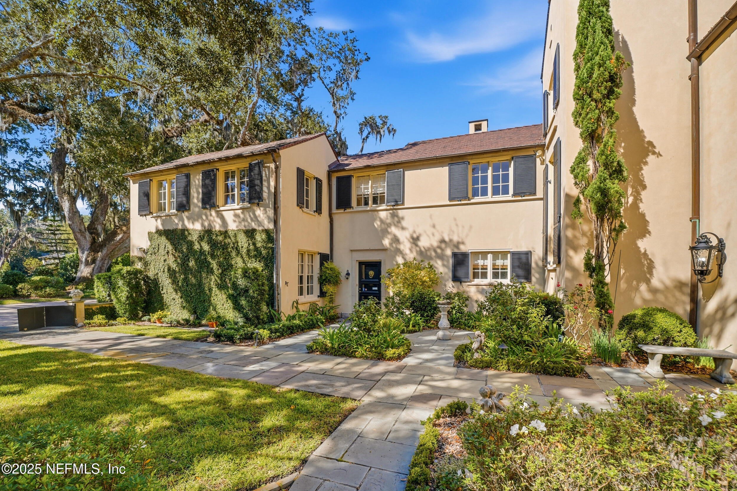 3775 ORTEGA Boulevard