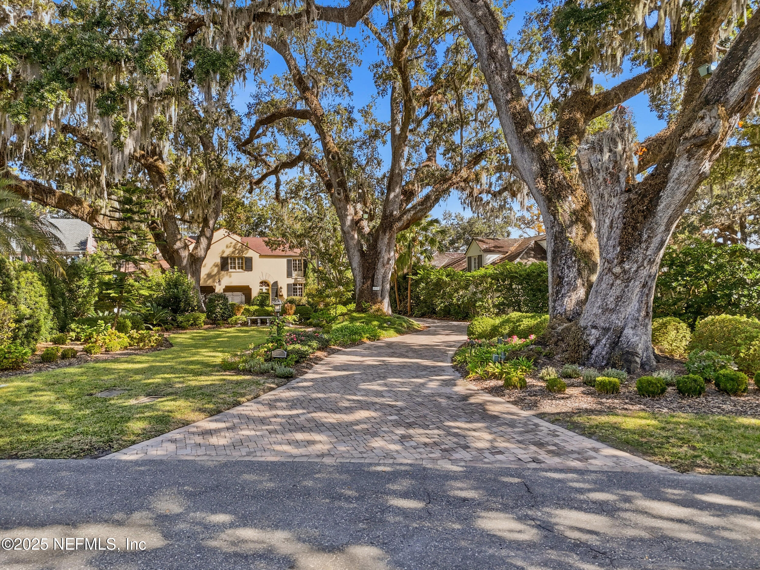 3775 ORTEGA Boulevard