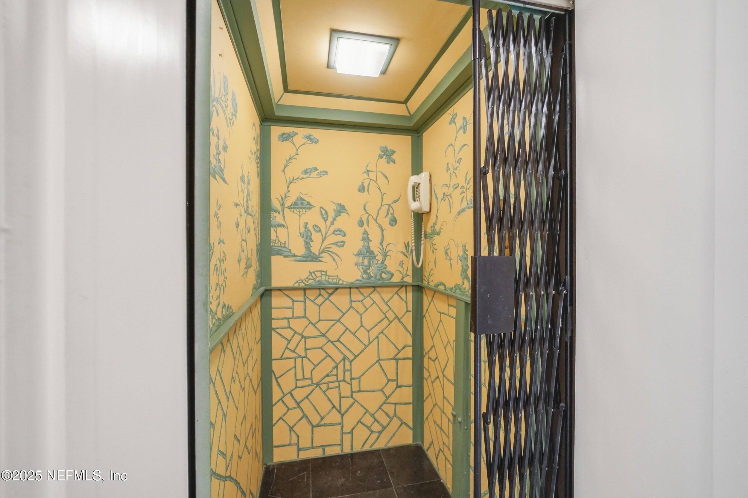 3775 ORTEGA Boulevard