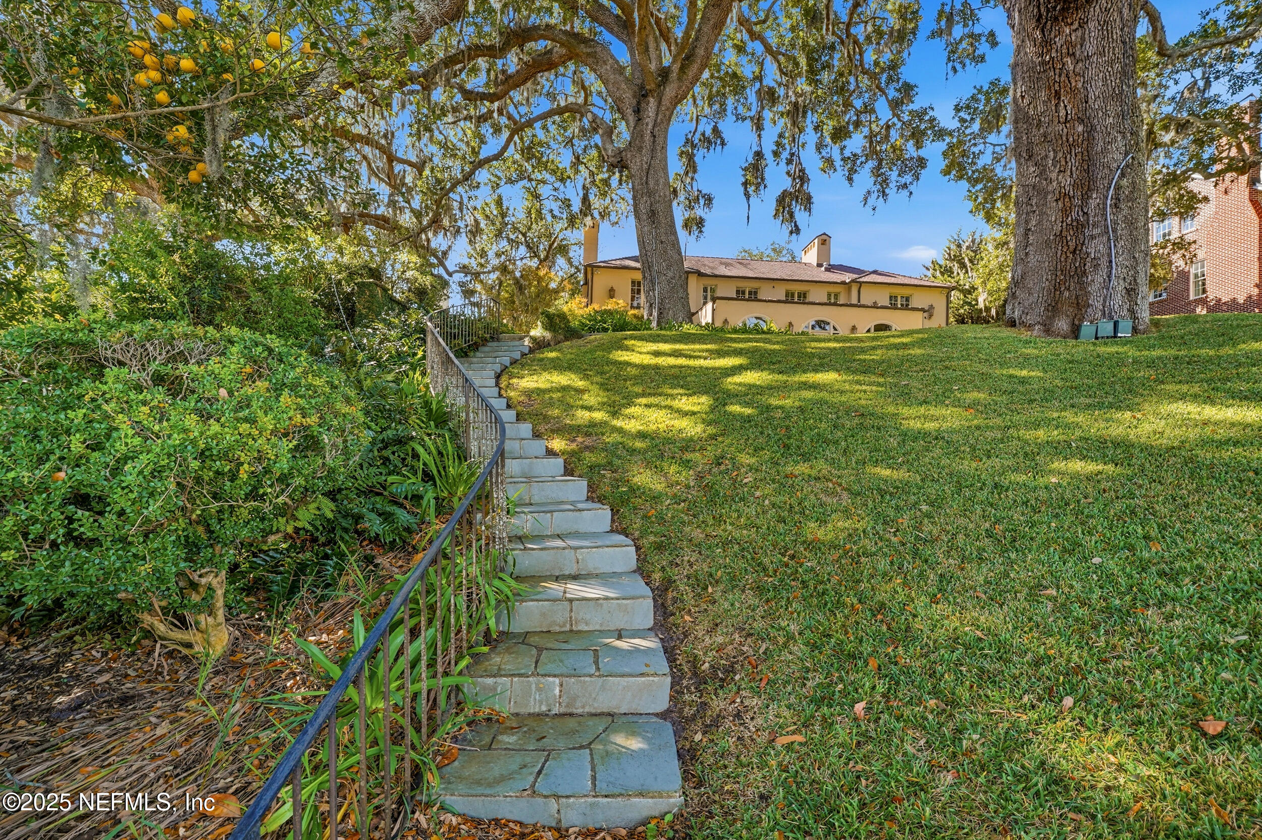 3775 ORTEGA Boulevard