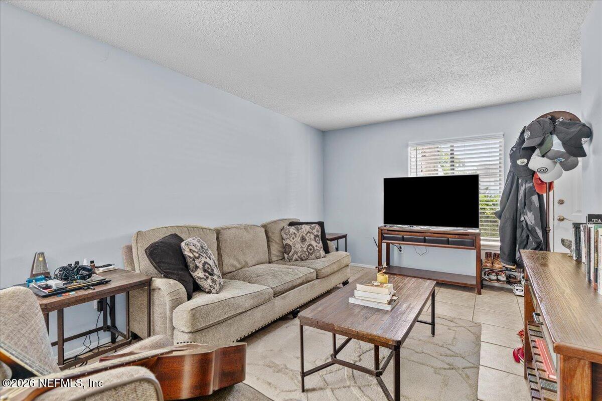 887 & 889 8TH Avenue S