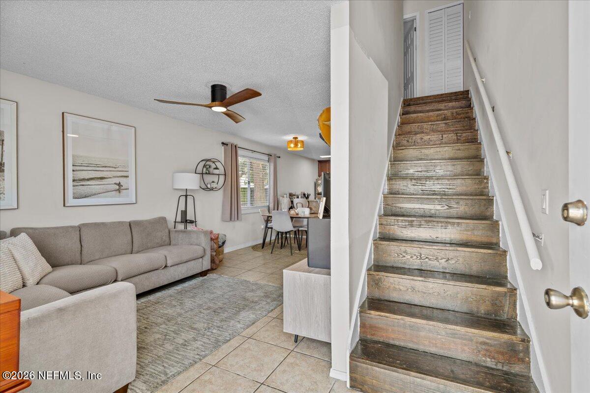 887 & 889 8TH Avenue S