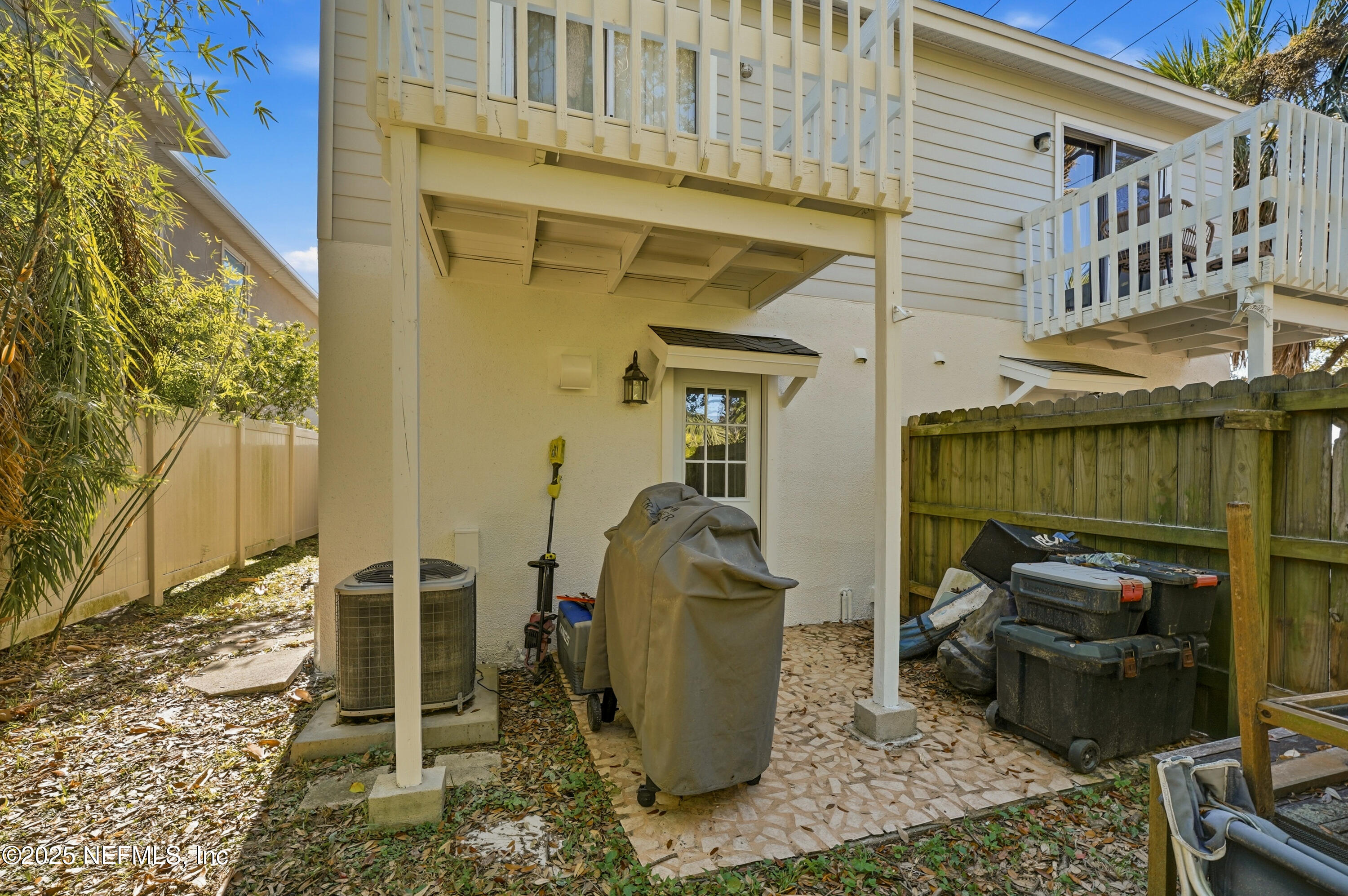 887 & 889 8TH Avenue S