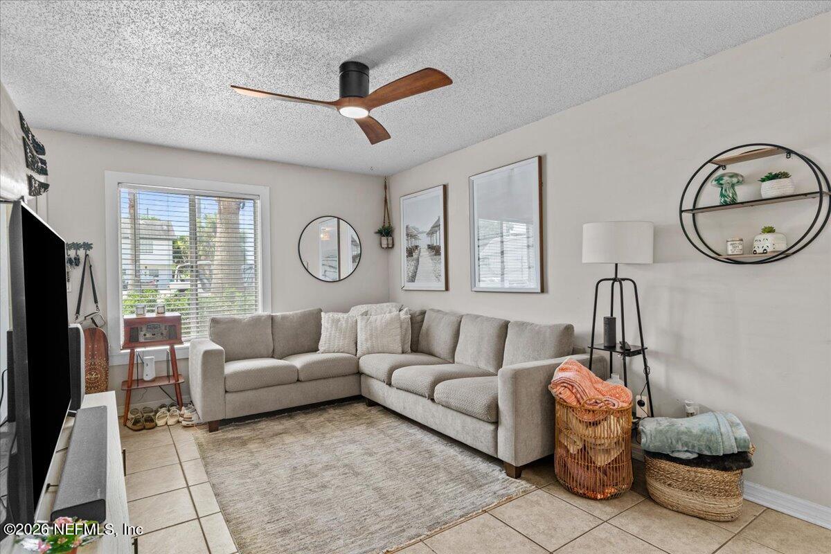 887 & 889 8TH Avenue S