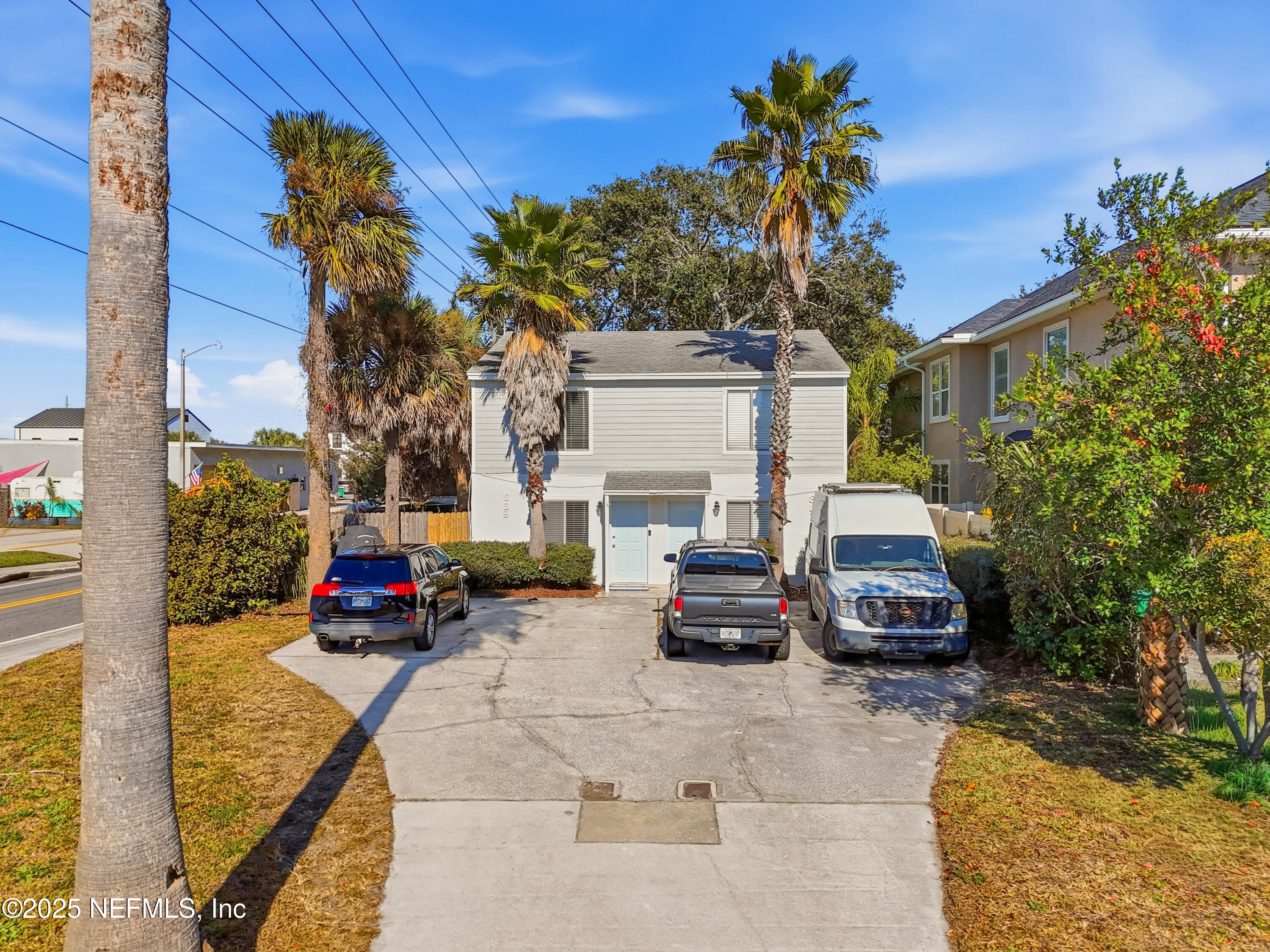 887 & 889 8TH Avenue S