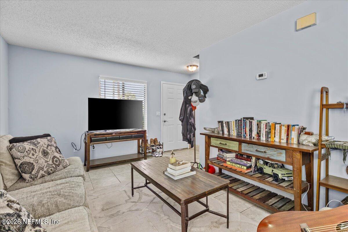 887 & 889 8TH Avenue S