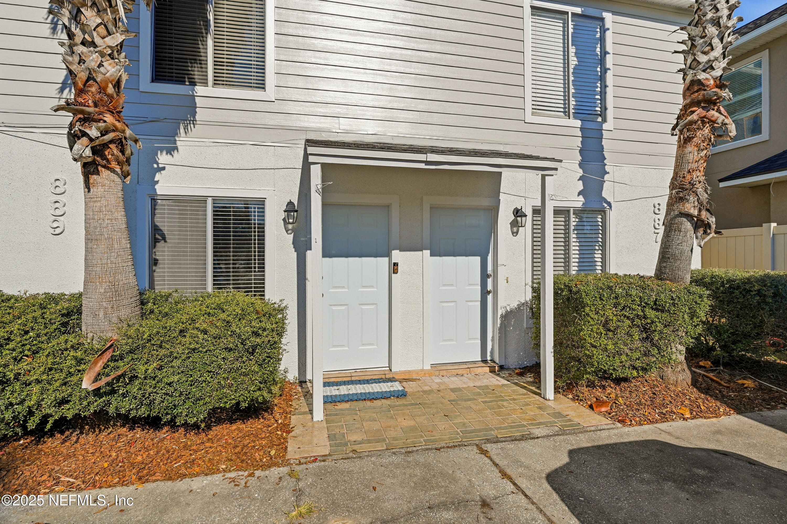 887 & 889 8TH Avenue S