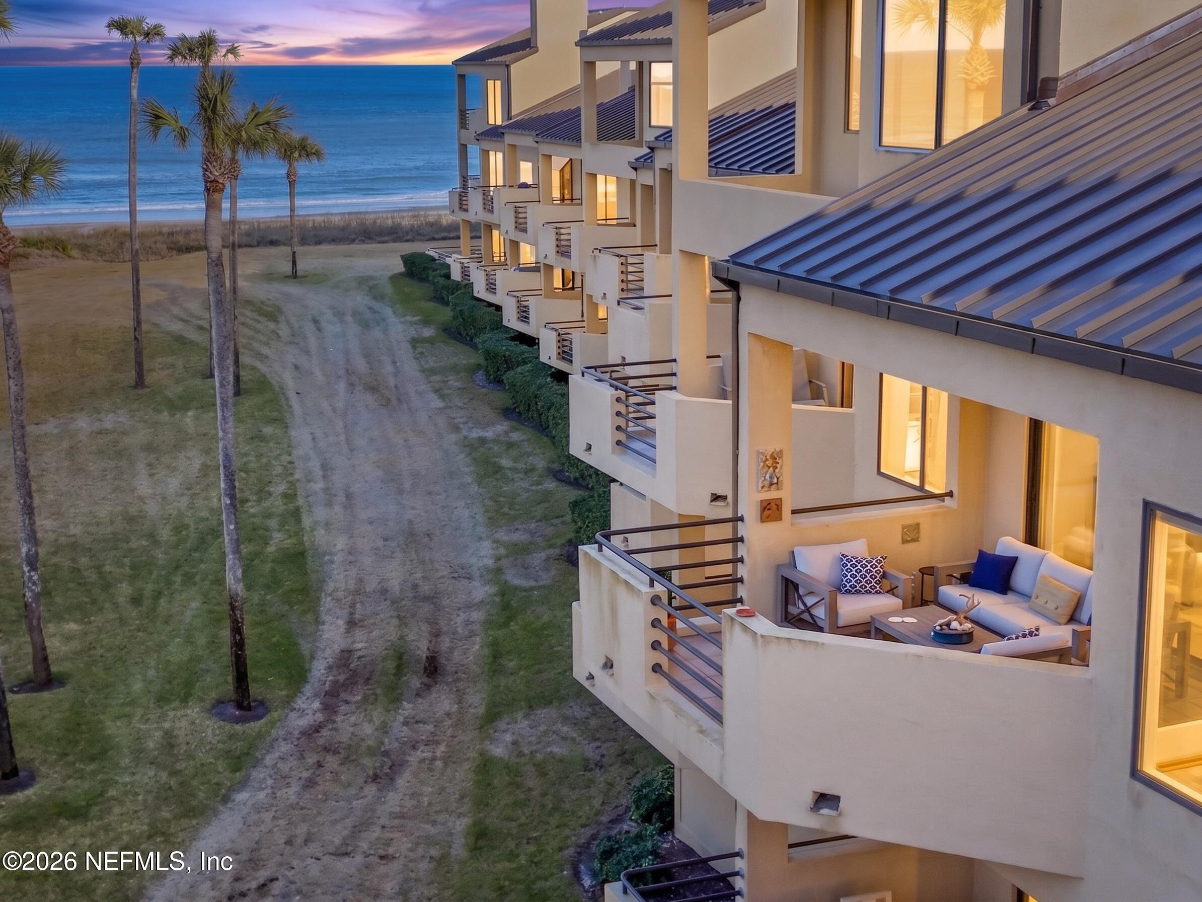 822 SPINNAKERS REACH Drive