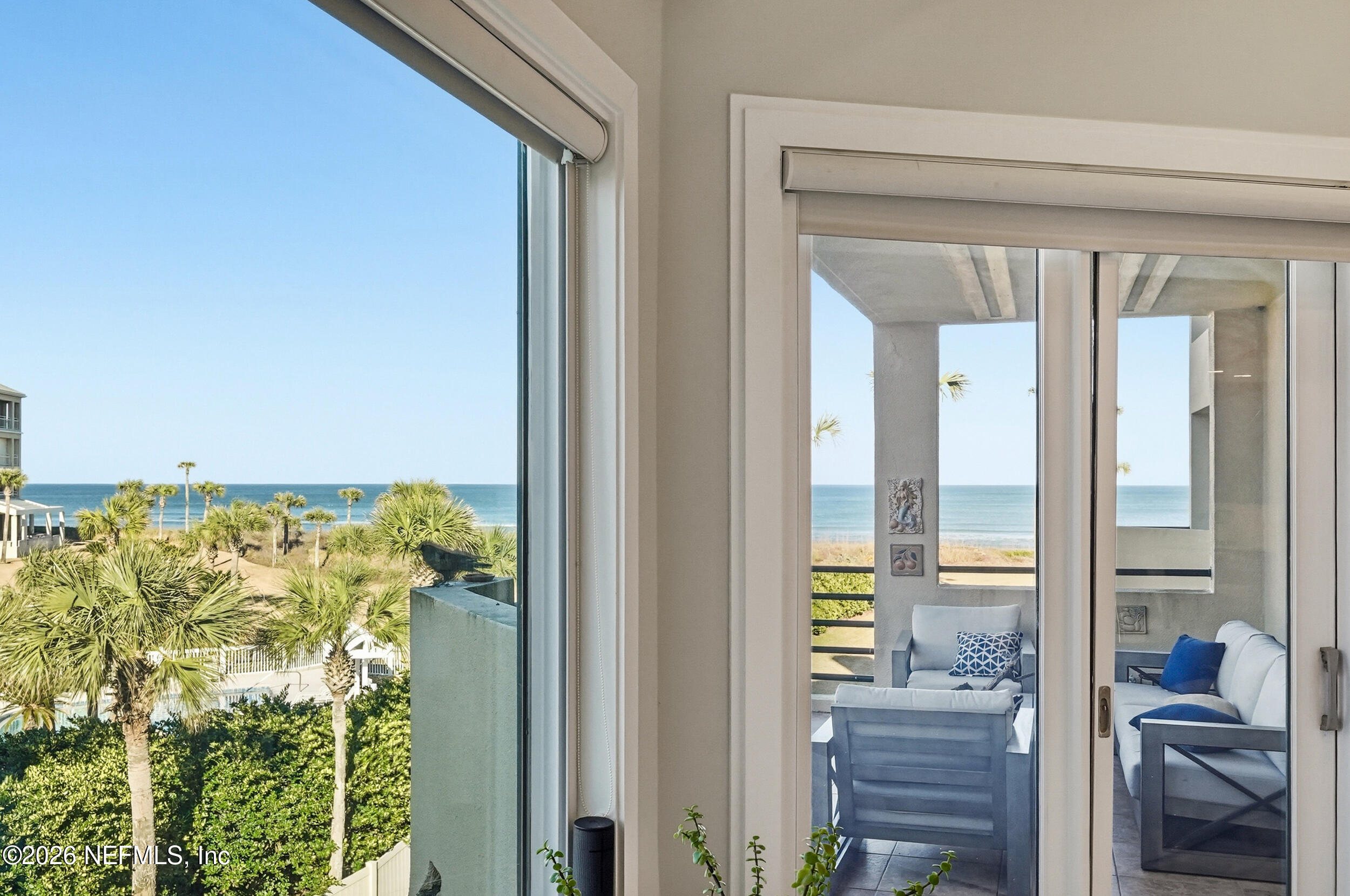 822 SPINNAKERS REACH Drive