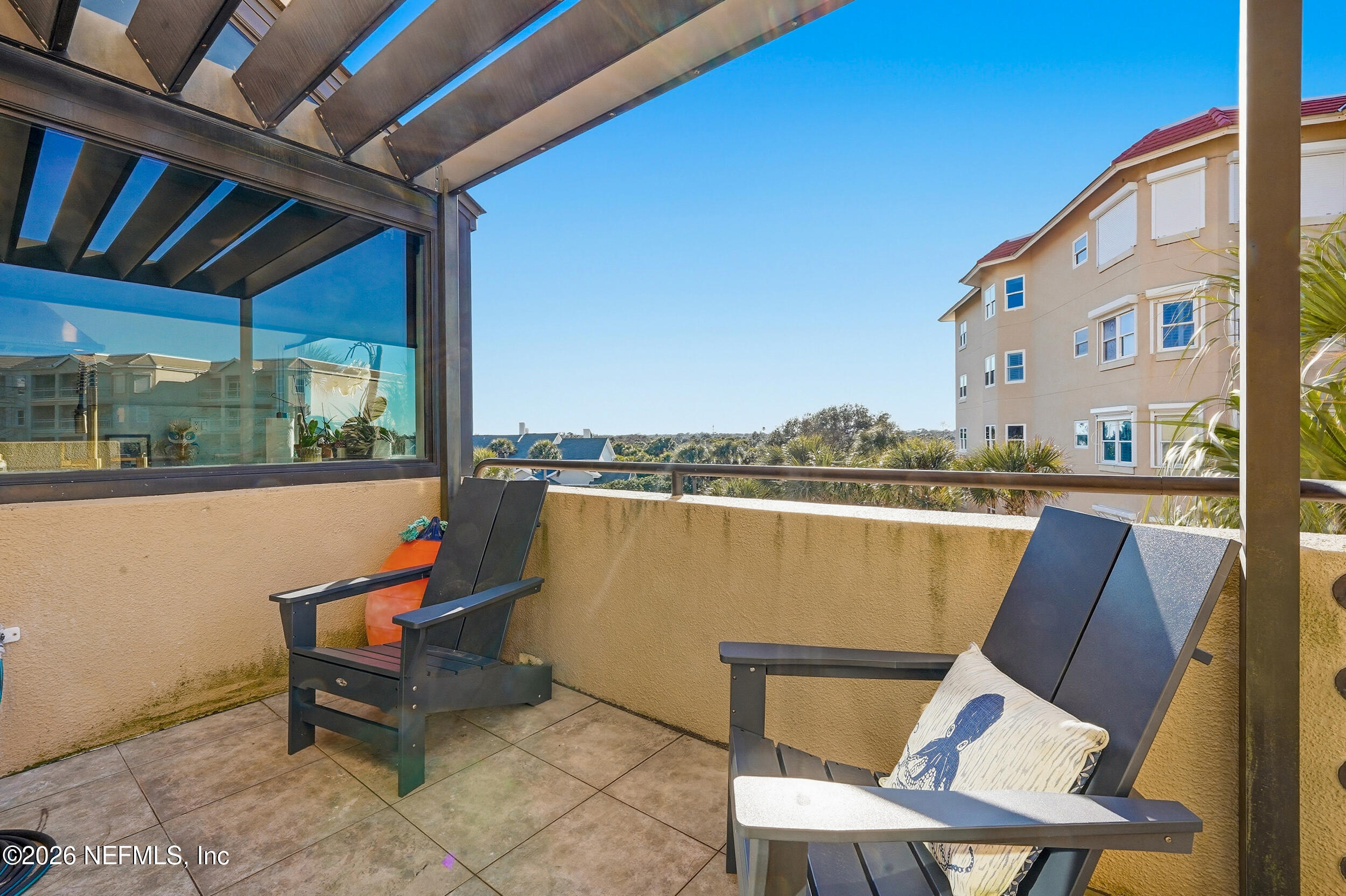 822 SPINNAKERS REACH Drive