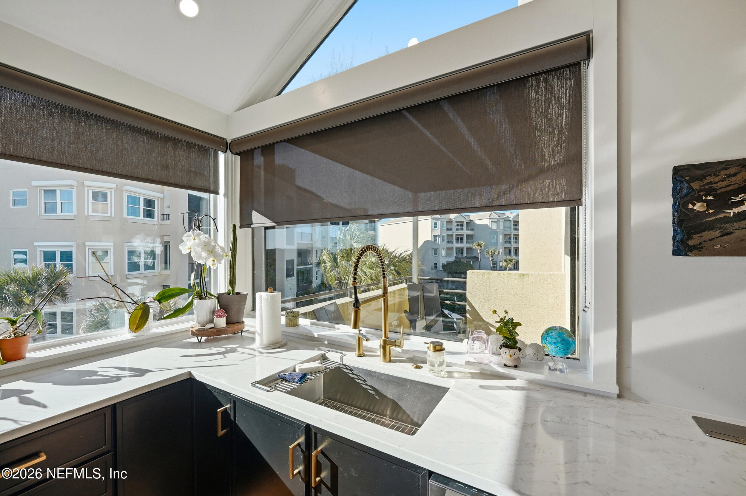 822 SPINNAKERS REACH Drive