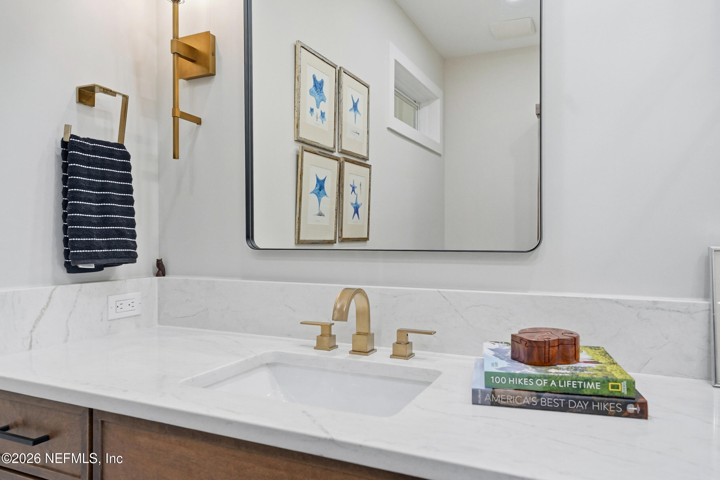 822 SPINNAKERS REACH Drive