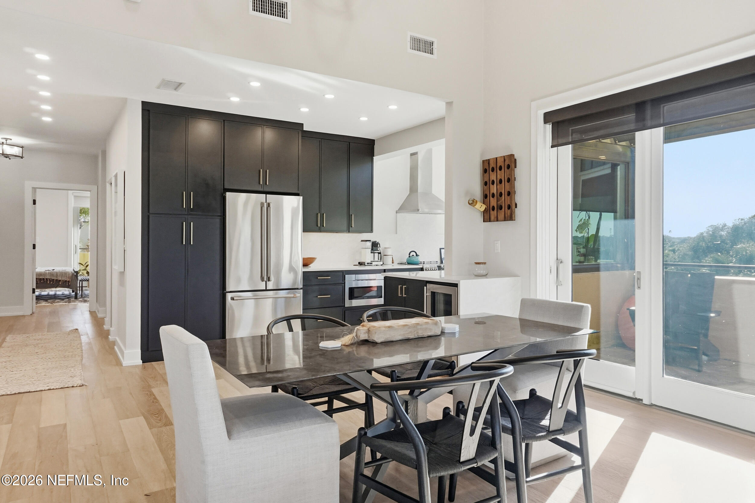 822 SPINNAKERS REACH Drive