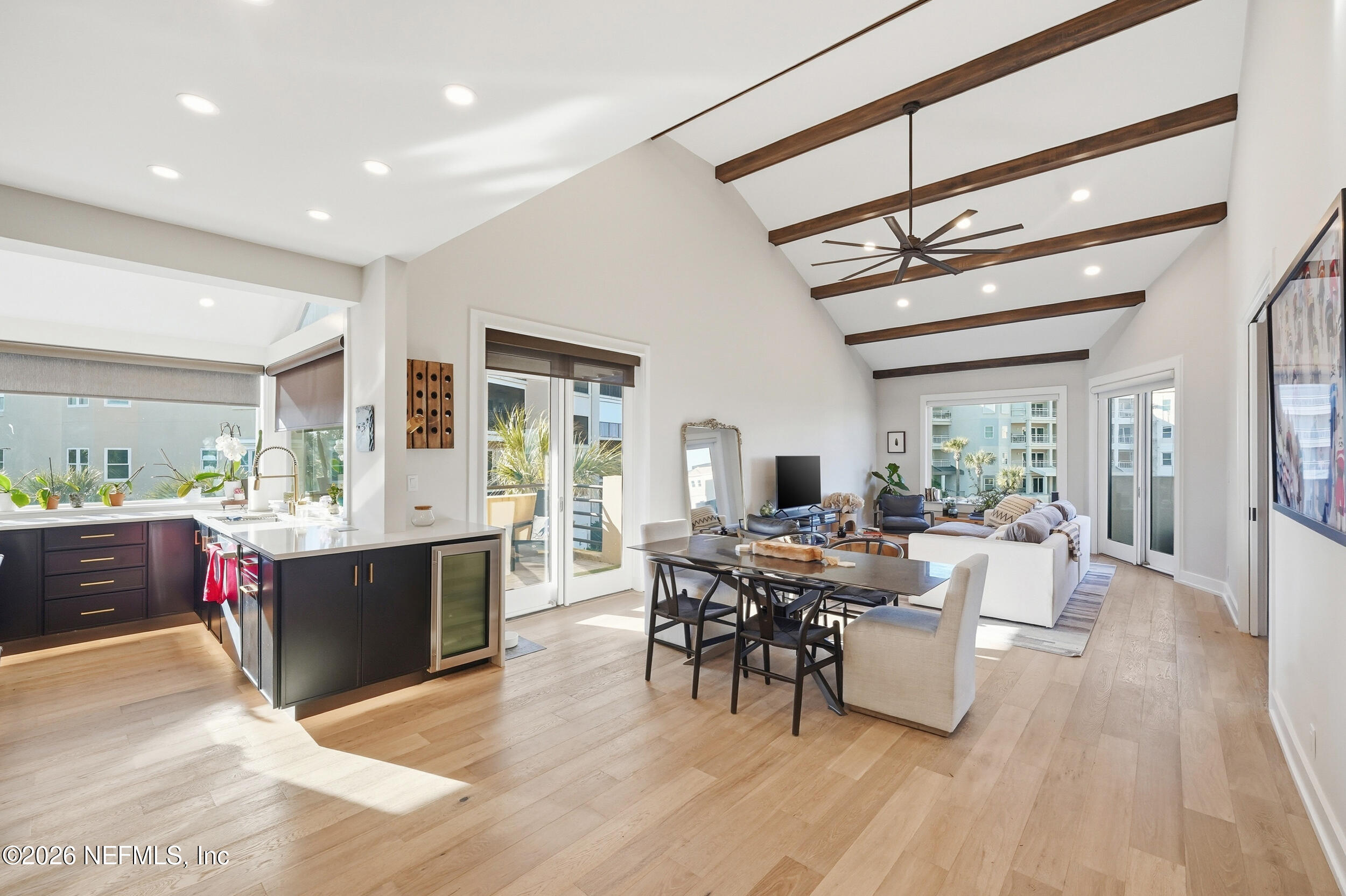 822 SPINNAKERS REACH Drive