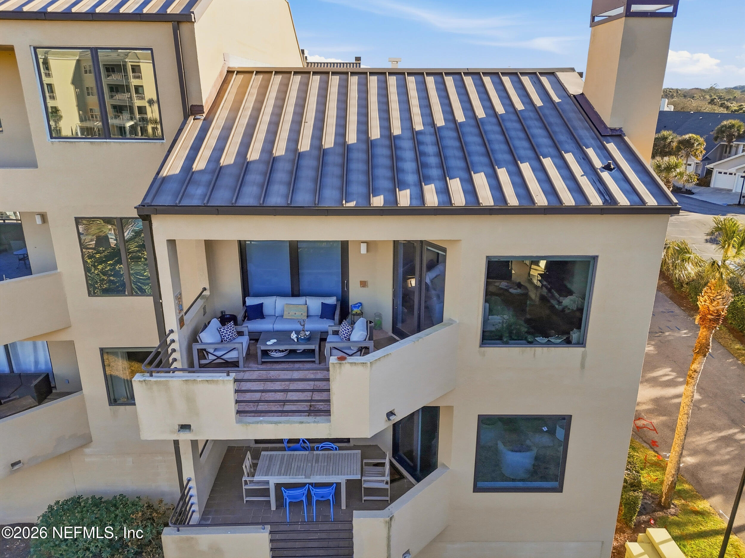 822 SPINNAKERS REACH Drive