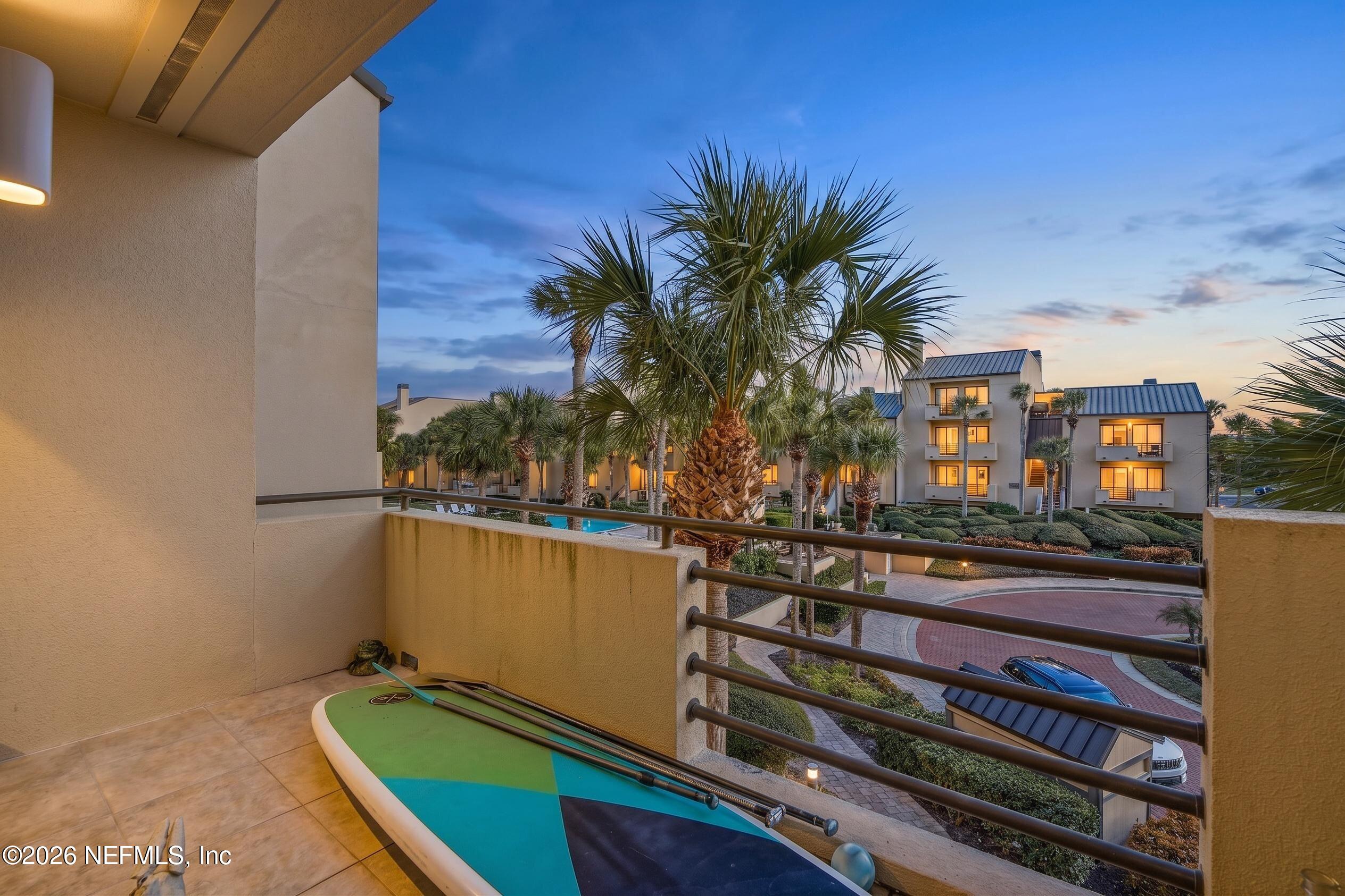 822 SPINNAKERS REACH Drive