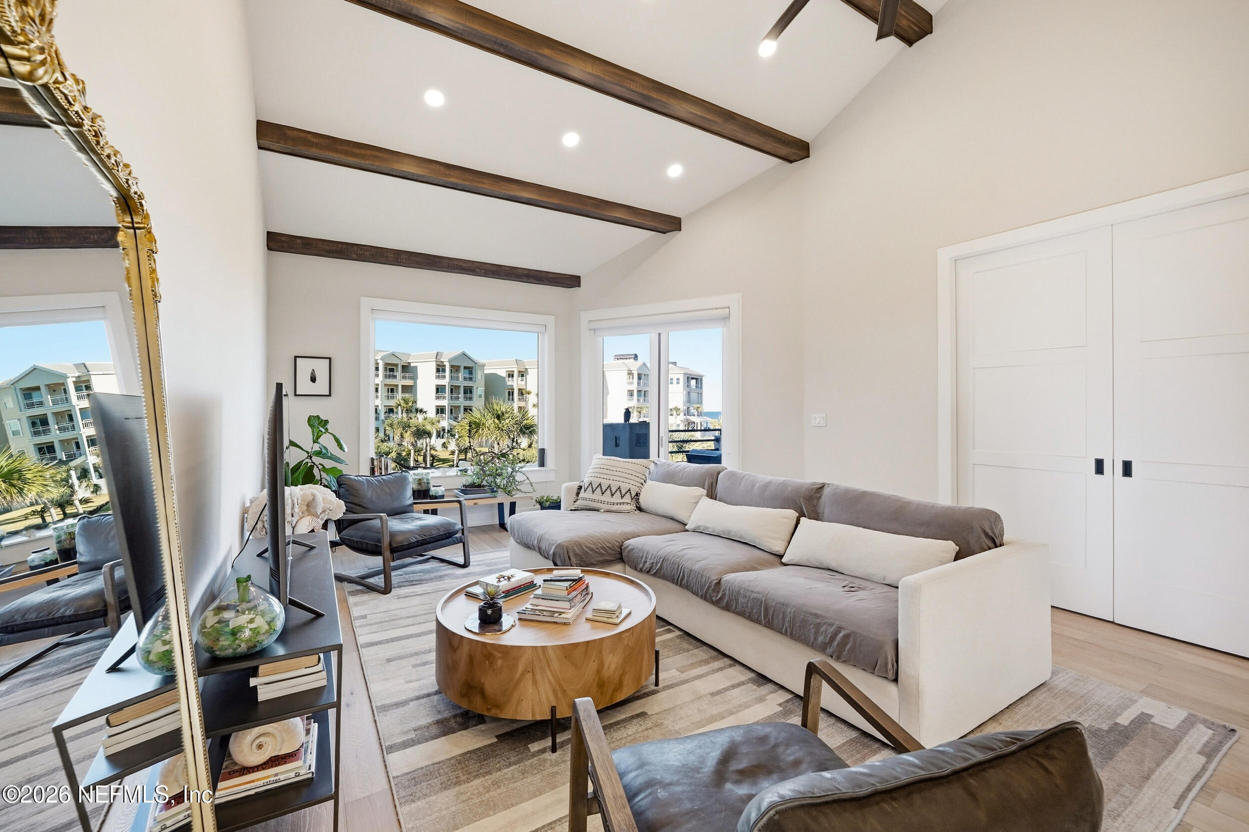 822 SPINNAKERS REACH Drive