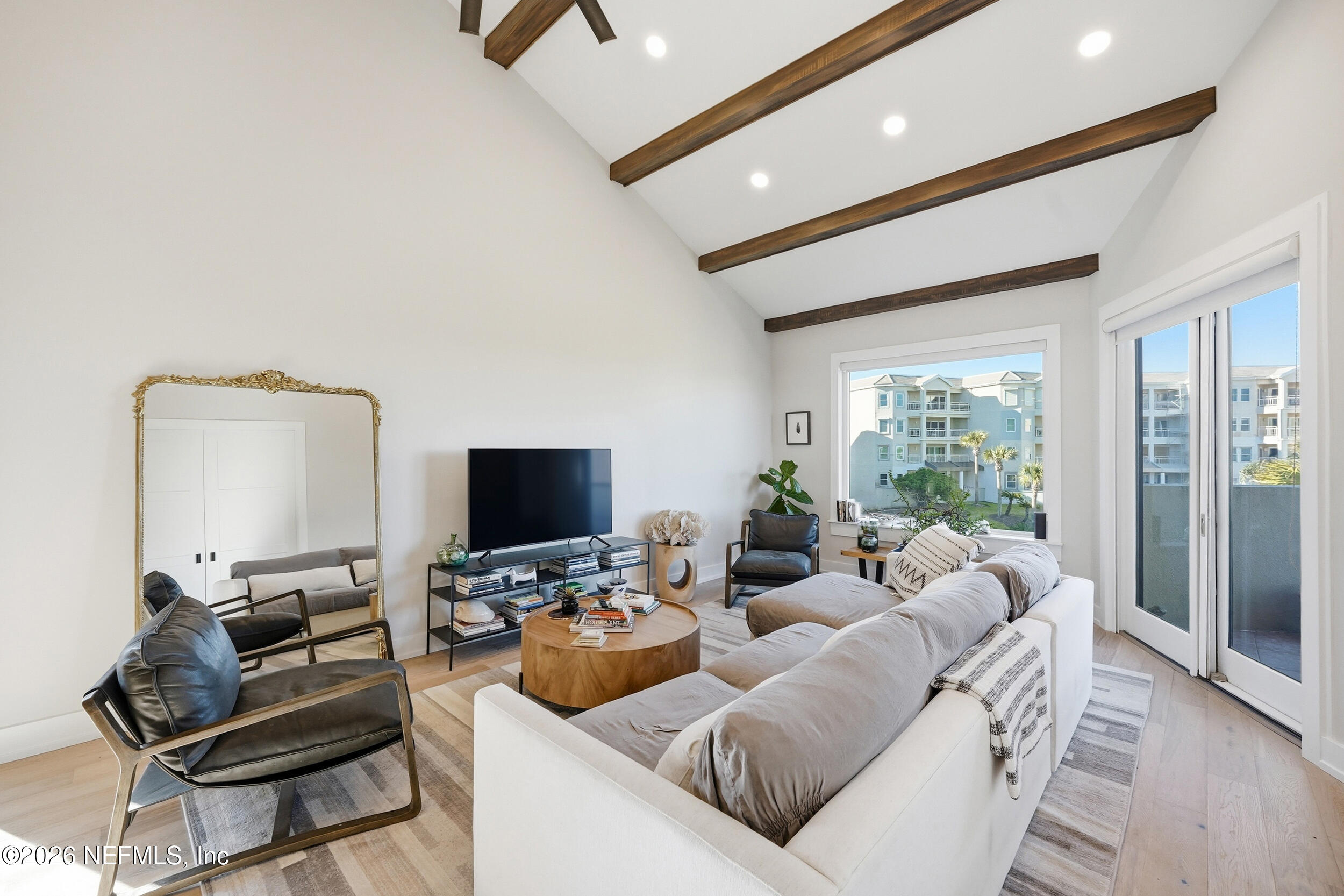 822 SPINNAKERS REACH Drive