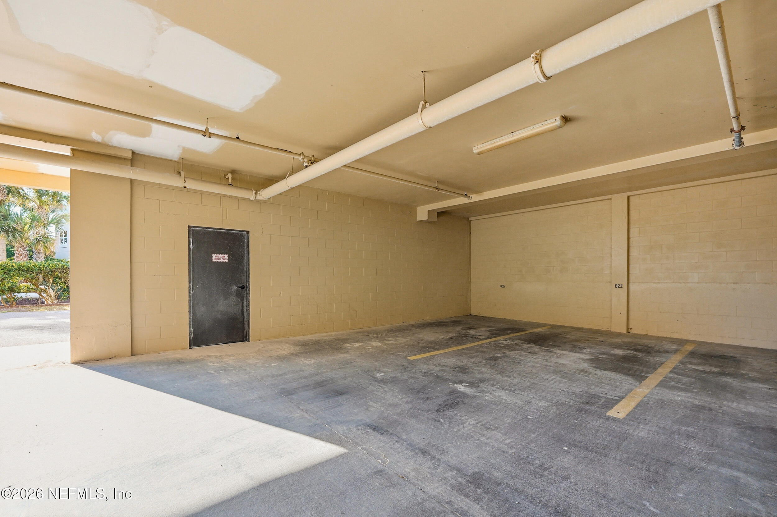 822 SPINNAKERS REACH Drive