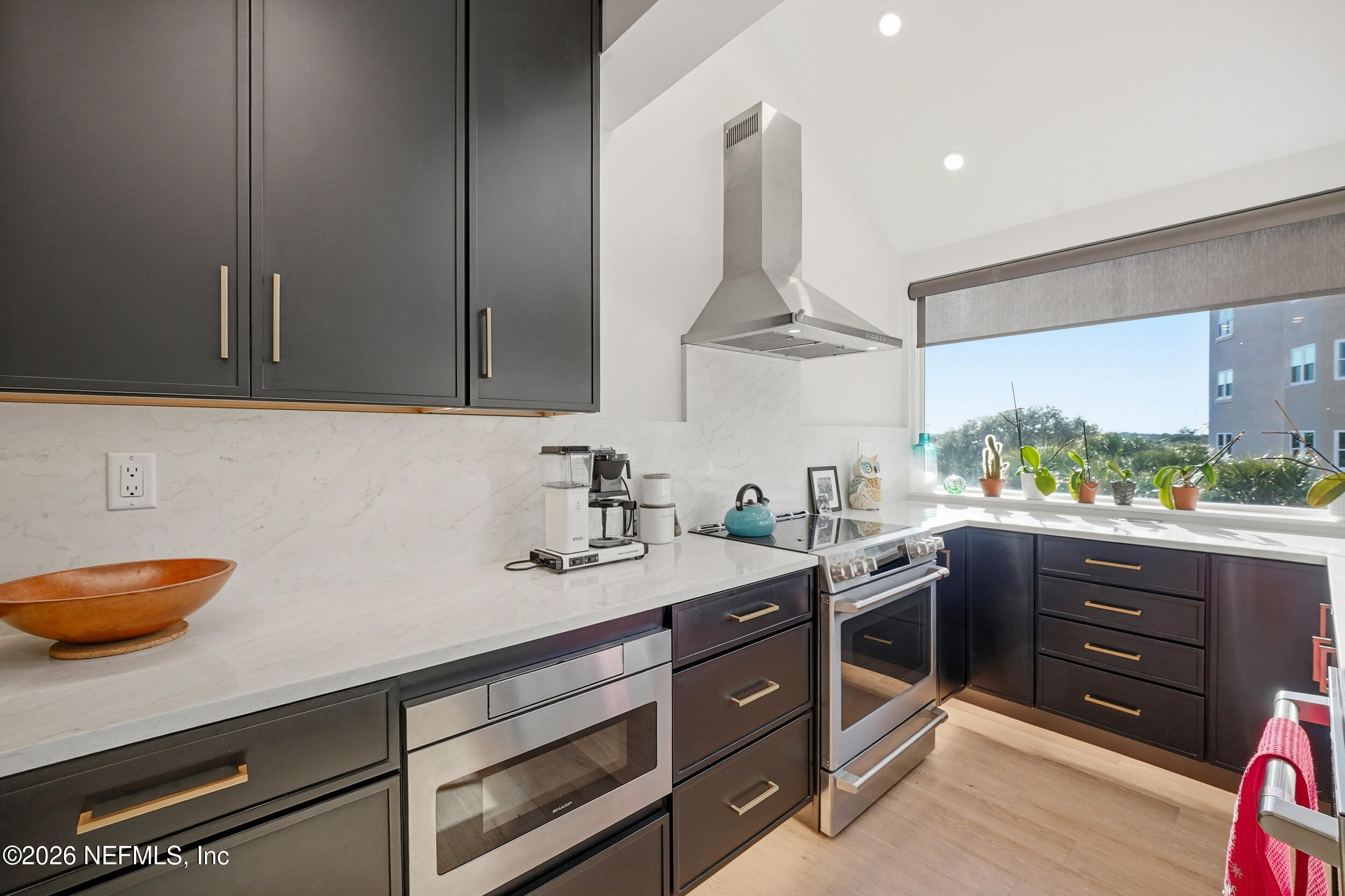 822 SPINNAKERS REACH Drive