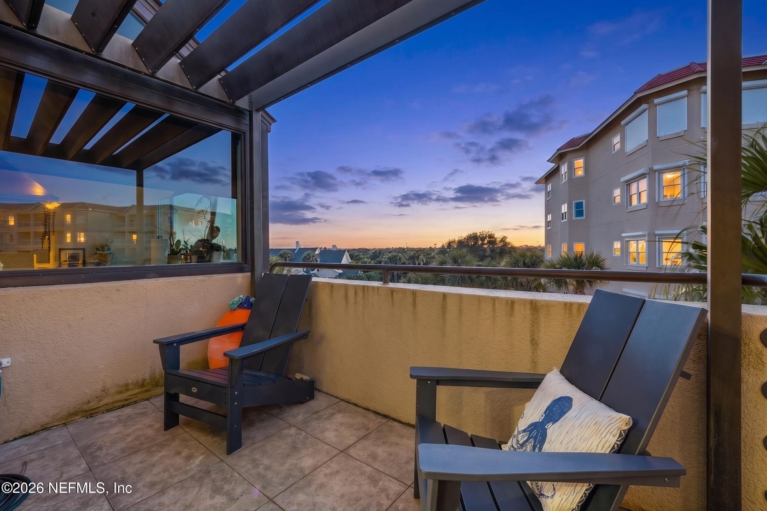 822 SPINNAKERS REACH Drive