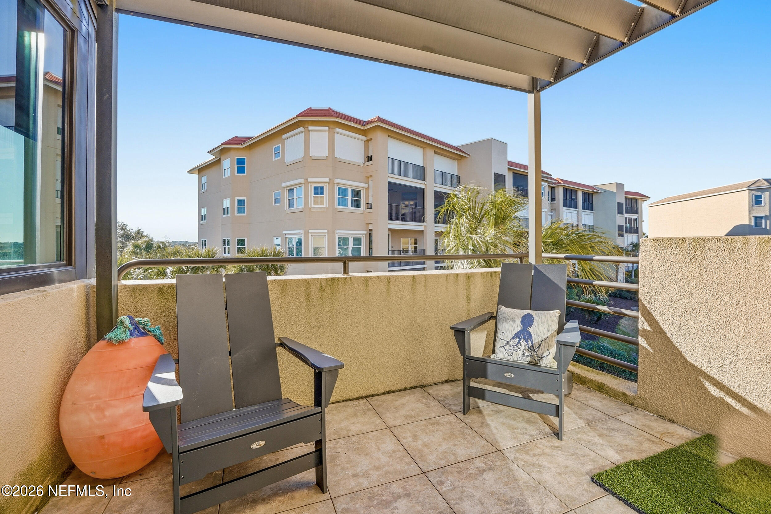 822 SPINNAKERS REACH Drive