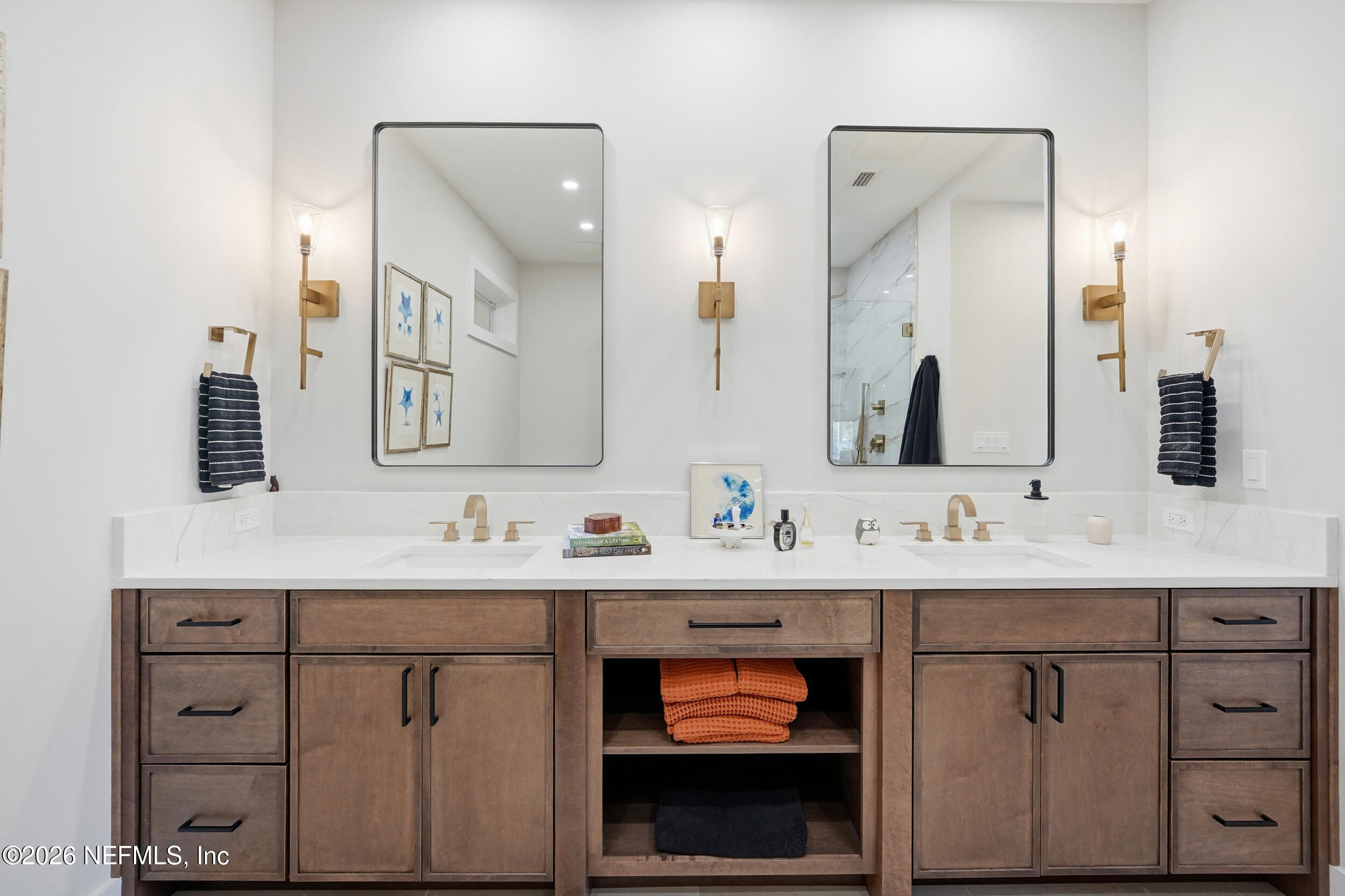 822 SPINNAKERS REACH Drive