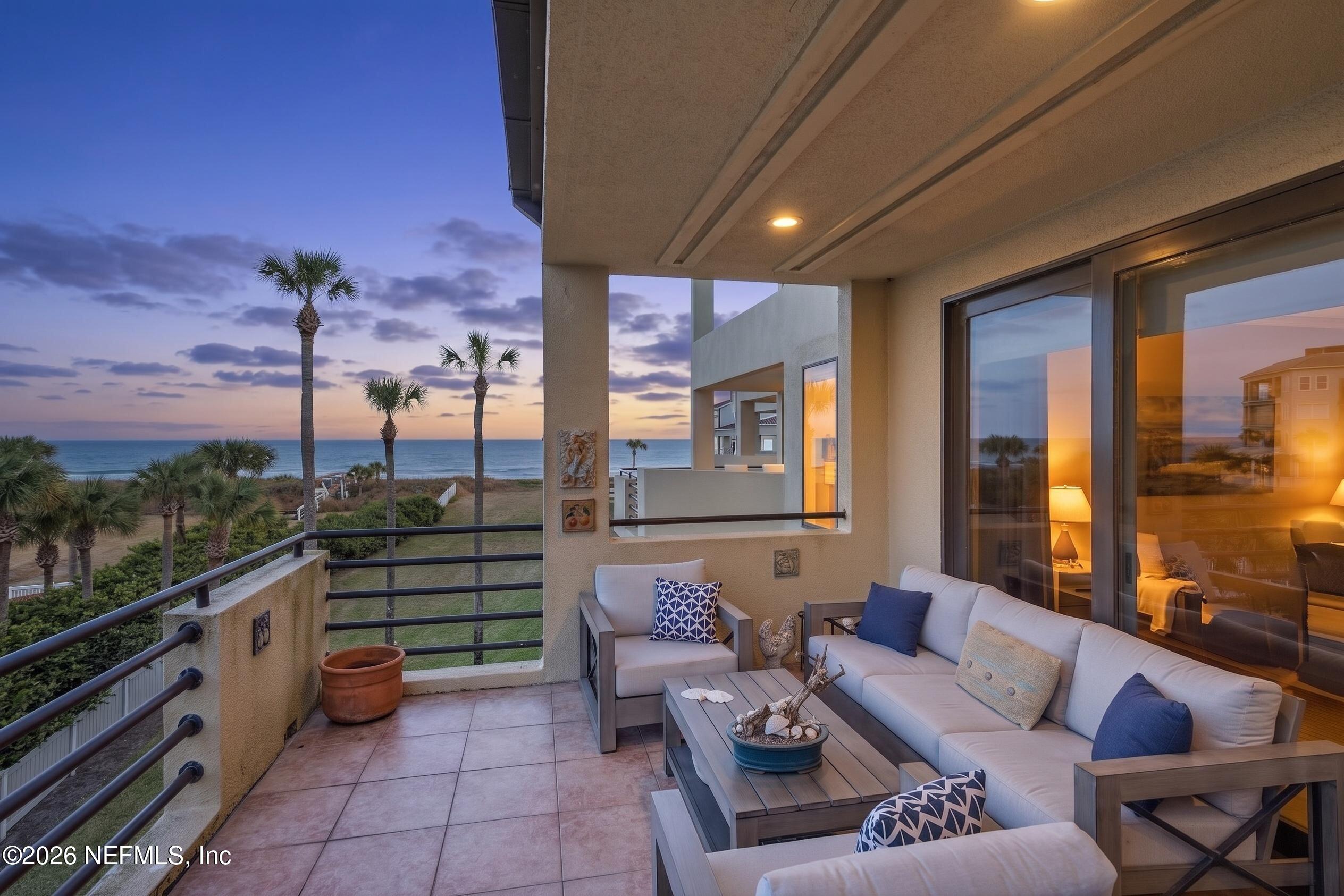 822 SPINNAKERS REACH Drive