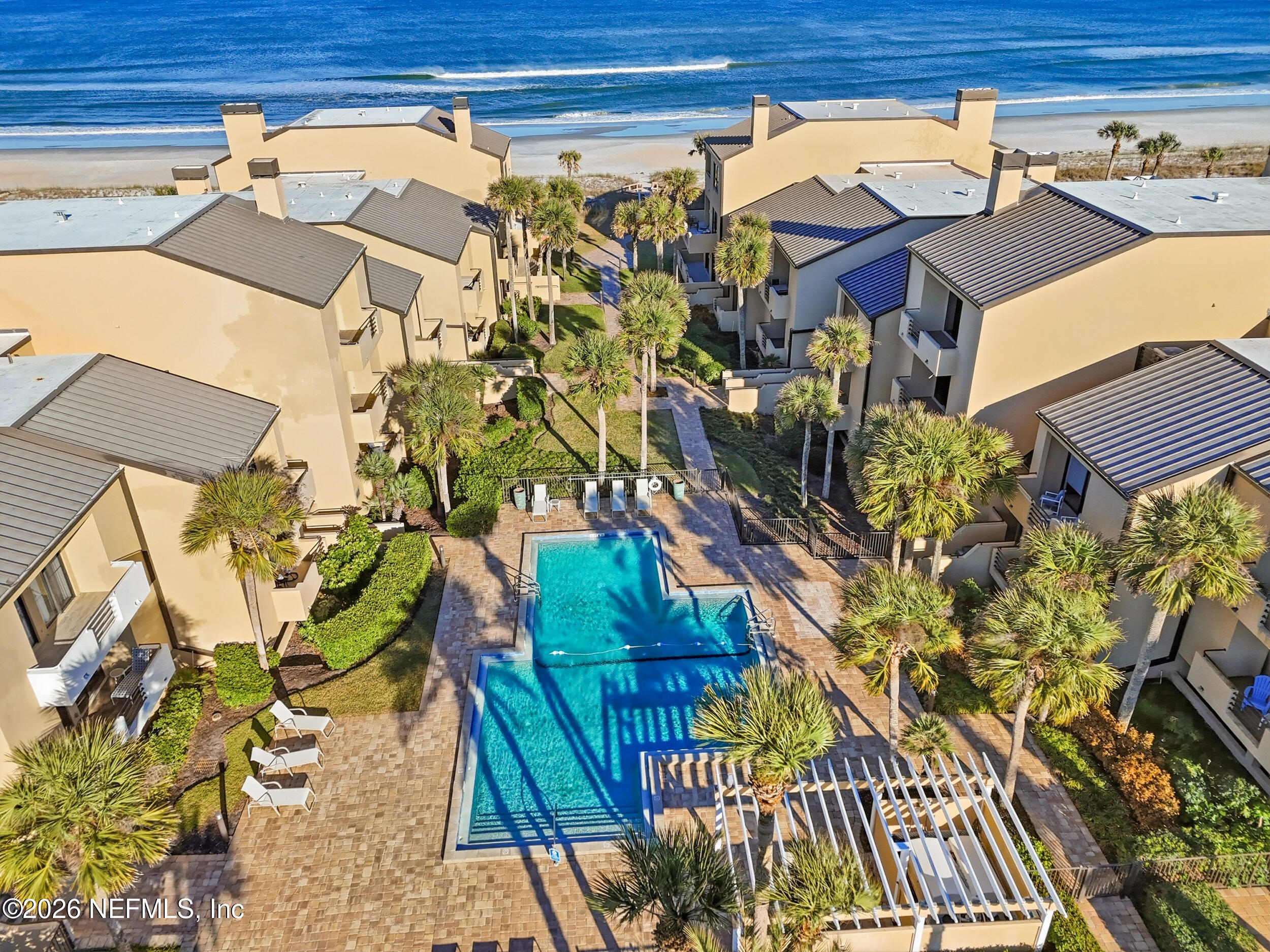 822 SPINNAKERS REACH Drive