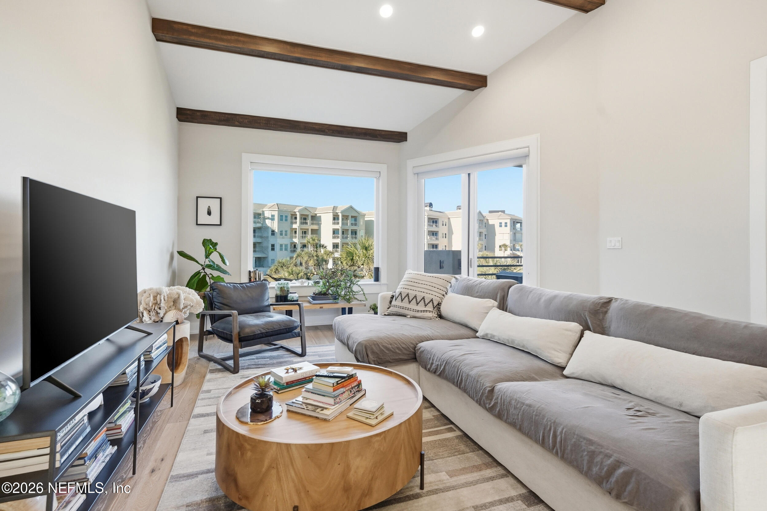 822 SPINNAKERS REACH Drive