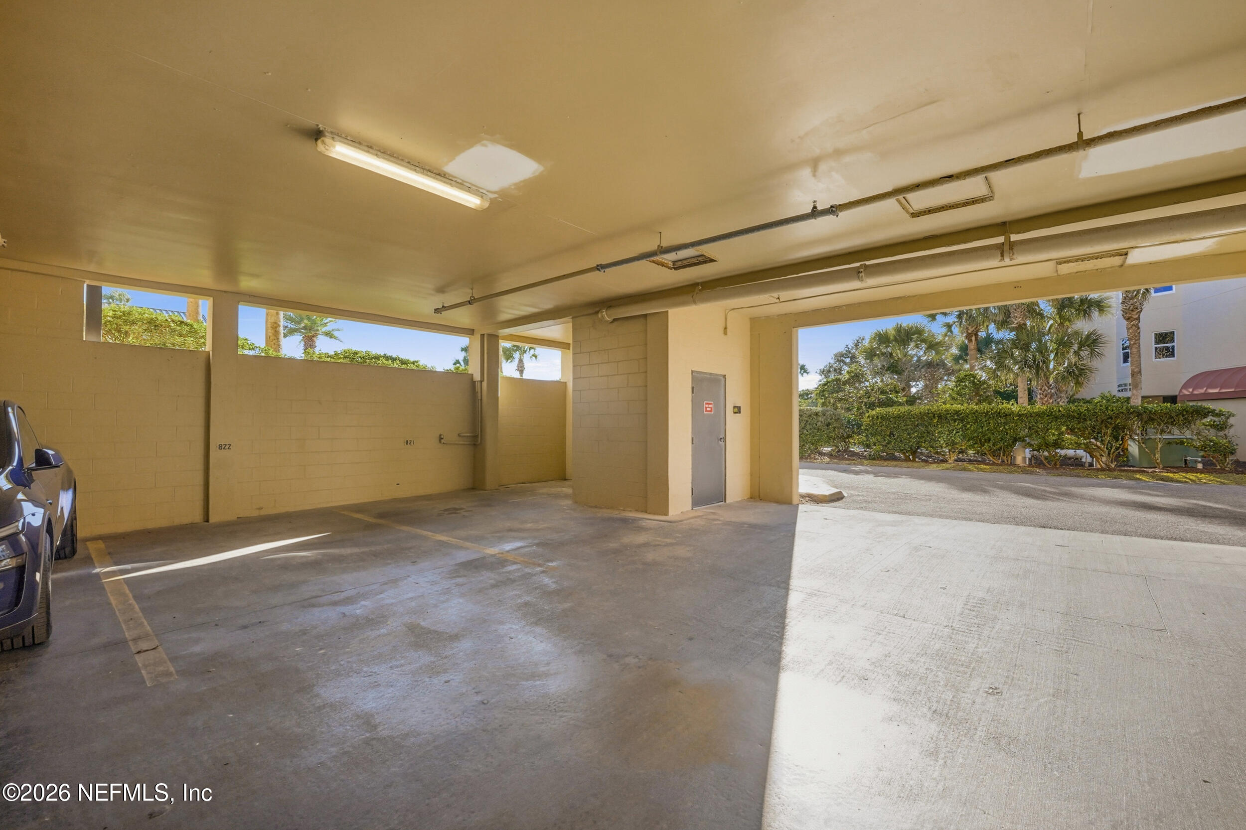 822 SPINNAKERS REACH Drive