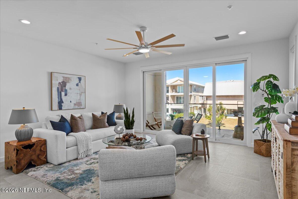 118 13TH Avenue S 101 B