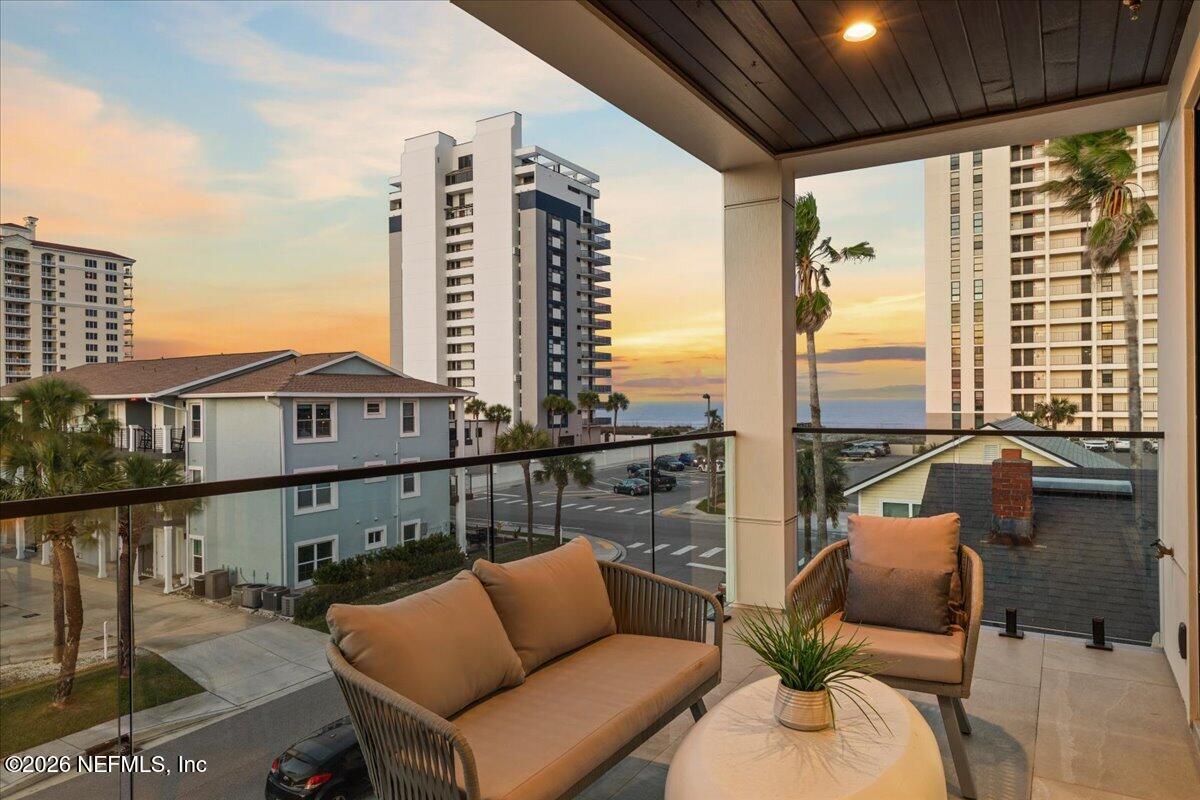 118 13TH Avenue S 101 B