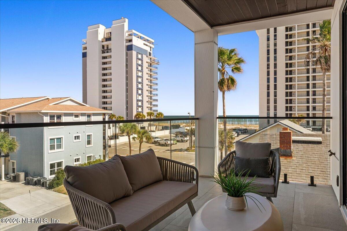 118 13TH Avenue S 101 B