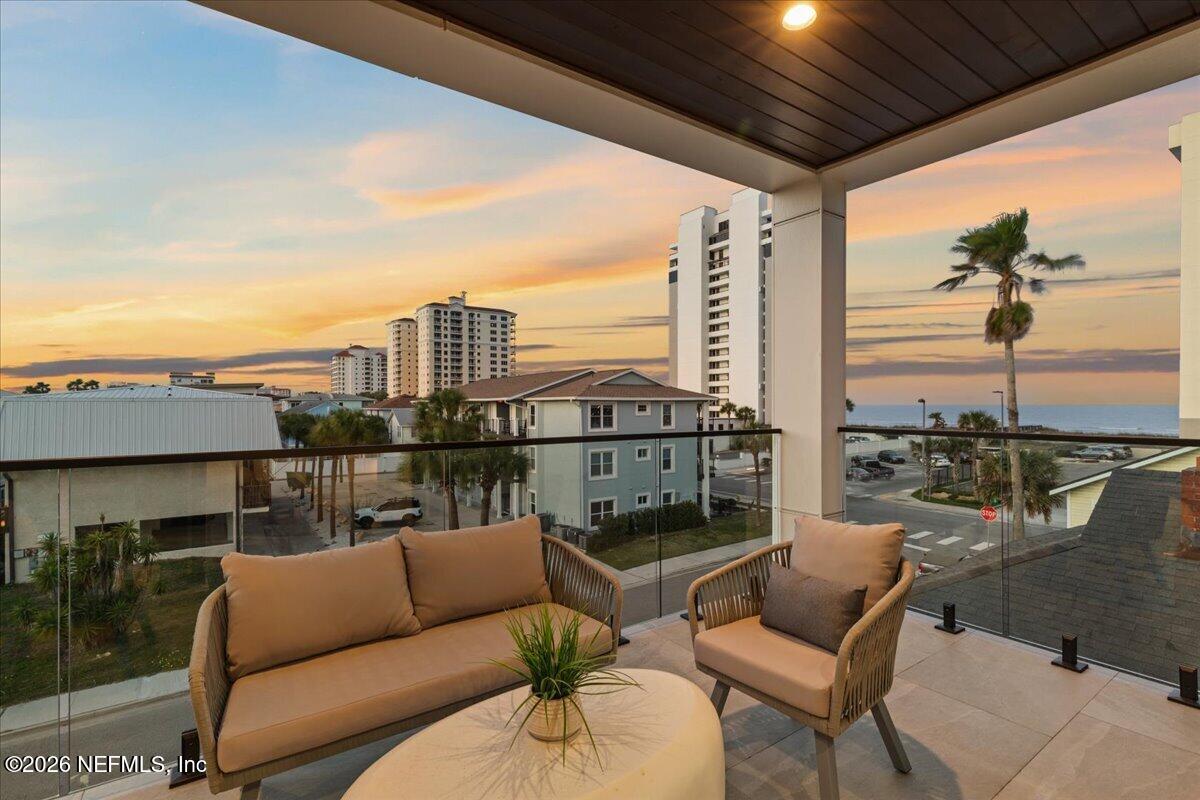 118 13TH Avenue S 101 B