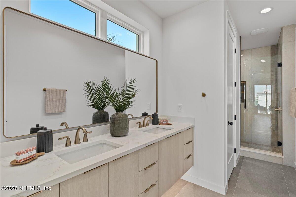 118 13TH Avenue S 101 B