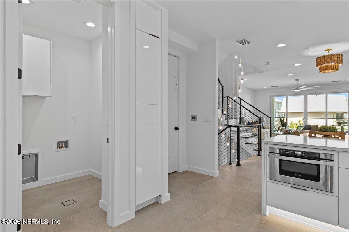 118 13TH Avenue S 101 B