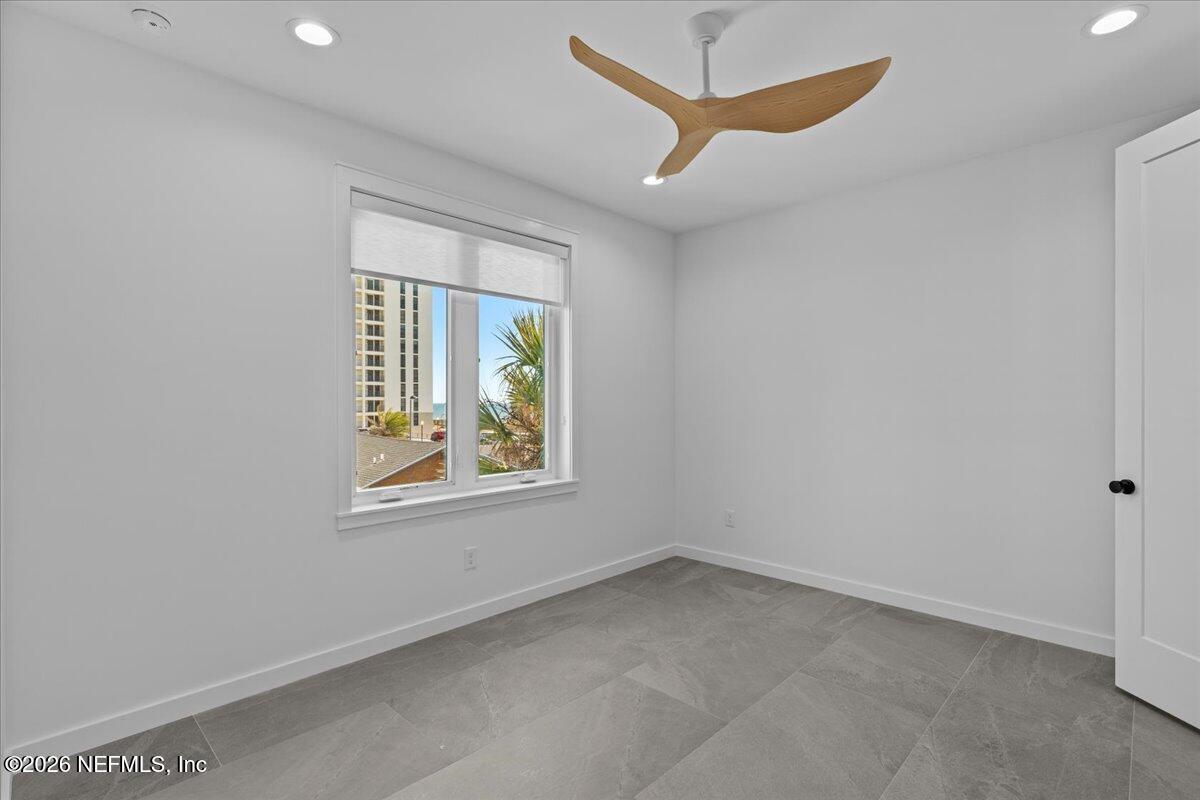 118 13TH Avenue S 101 B