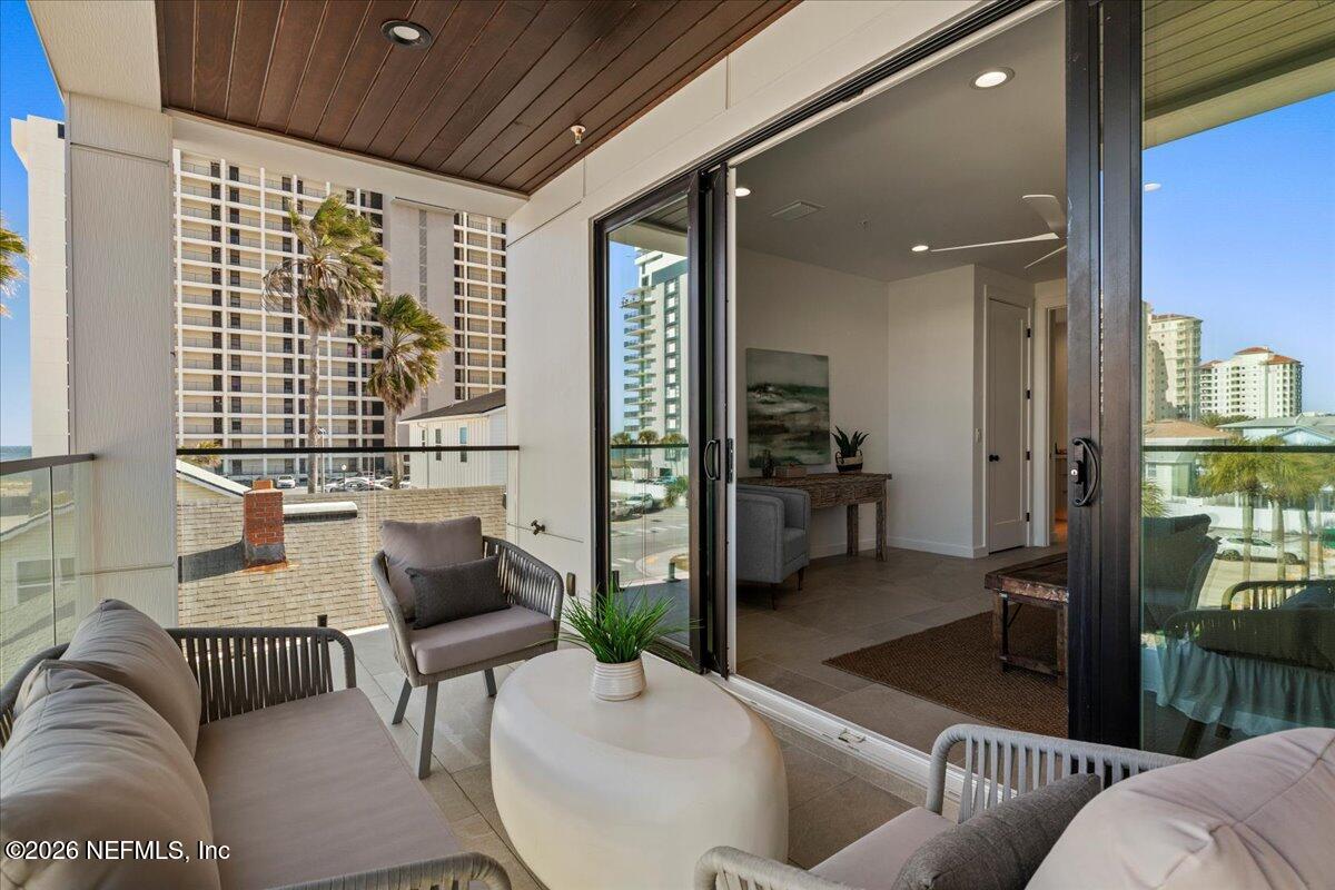 118 13TH Avenue S 101 B