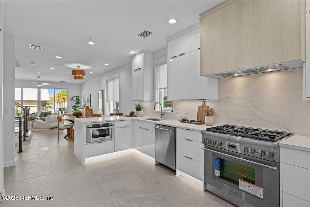 118 13TH Avenue S 101 B